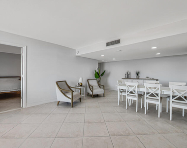 5600 N Flagler Drive - Photo Thumbnail 2