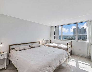 5600 N Flagler Drive - Photo Thumbnail 13