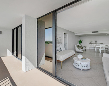 5600 N Flagler Drive - Photo Thumbnail 21