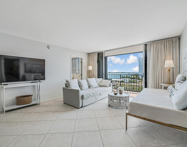 5600 N Flagler Drive - Photo Thumbnail 6