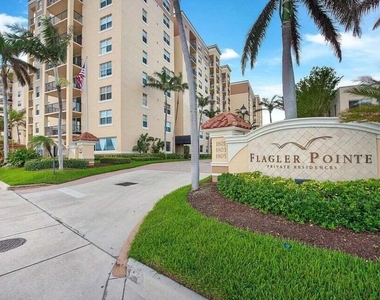 1805 N Flagler Drive - Photo Thumbnail 5