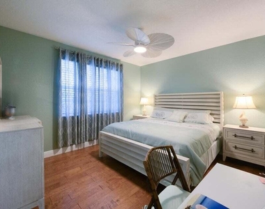 1805 N Flagler Drive - Photo Thumbnail 13