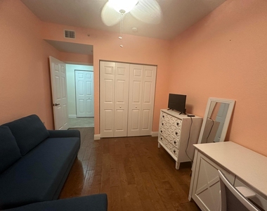 1805 N Flagler Drive - Photo Thumbnail 25