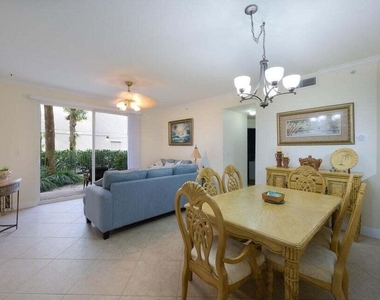 1805 N Flagler Drive - Photo Thumbnail 11