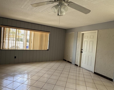 2180 Nw 93rd Avenue - Photo Thumbnail 15
