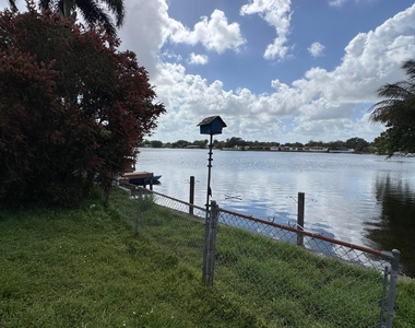 2180 Nw 93rd Avenue - Photo Thumbnail 20