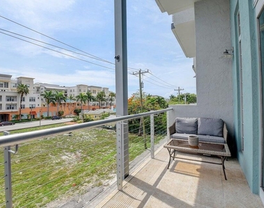185 Ne 4th Avenue - Photo Thumbnail 24