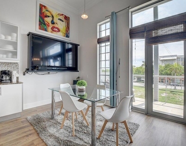 185 Ne 4th Avenue - Photo Thumbnail 5