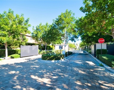 115 Mesa Verde Lane - Photo Thumbnail 64