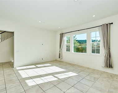 115 Mesa Verde Lane - Photo Thumbnail 15