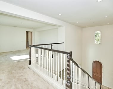 115 Mesa Verde Lane - Photo Thumbnail 21