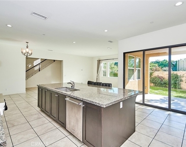115 Mesa Verde Lane - Photo Thumbnail 10