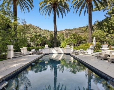 1756 Clear View Drive - Photo Thumbnail 13