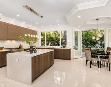 1756 Clear View Drive - Photo Thumbnail 16