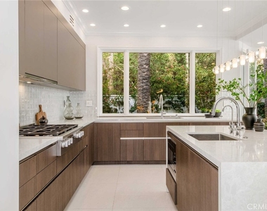 1756 Clear View Drive - Photo Thumbnail 19