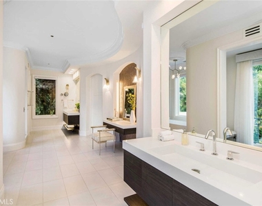 1756 Clear View Drive - Photo Thumbnail 33