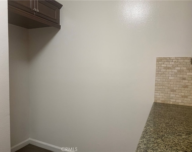 3220 Altura - Photo Thumbnail 23