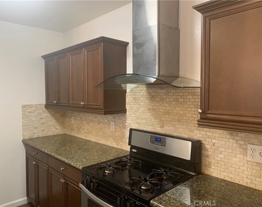 3220 Altura - Photo Thumbnail 22