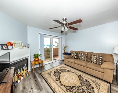 11410 Brookshire #321 Avenue - Photo Thumbnail 4