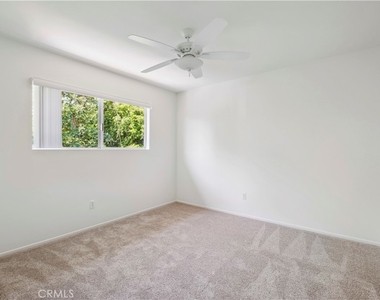 375 Woodland Pl - Photo Thumbnail 18