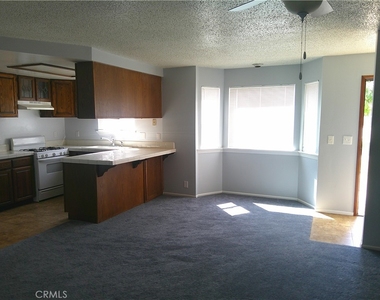 5237 Bushnell Street - Photo Thumbnail 8