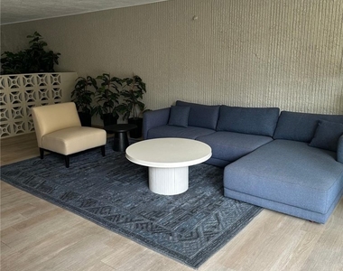 11692 Chenault Street - Photo Thumbnail 5