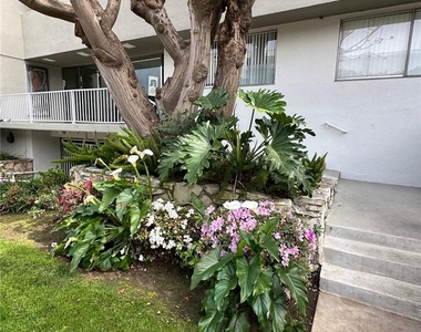 11692 Chenault Street - Photo Thumbnail 10