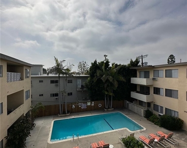 11692 Chenault Street - Photo Thumbnail 2