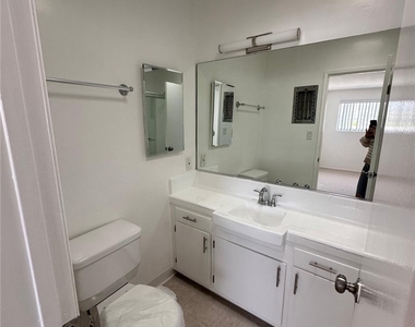 11692 Chenault Street - Photo Thumbnail 8