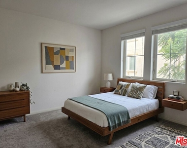 7256 N Cherry Lane - Photo Thumbnail 10
