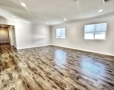 4829 W 17th Street - Photo Thumbnail 16