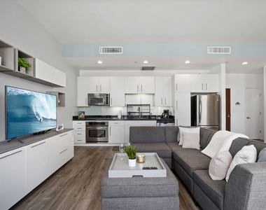 1100 Wilshire Boulevard - Photo Thumbnail 5