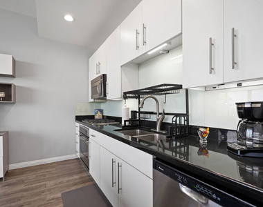 1100 Wilshire Boulevard - Photo Thumbnail 12