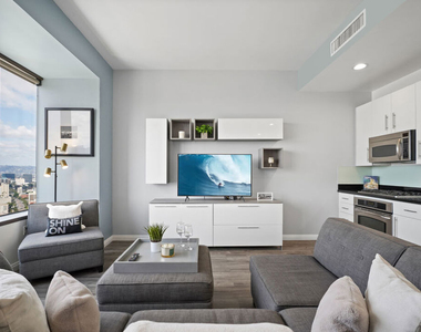1100 Wilshire Boulevard - Photo Thumbnail 3
