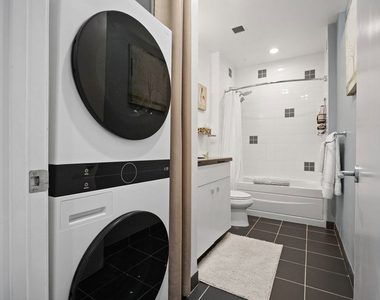 1100 Wilshire Boulevard - Photo Thumbnail 19
