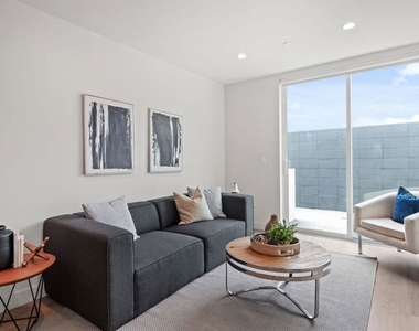 132 Rosemont Avenue - Photo Thumbnail 12