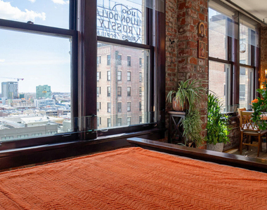 460 S Spring Street - Photo Thumbnail 22