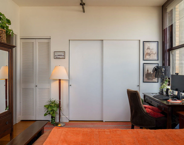 460 S Spring Street - Photo Thumbnail 17