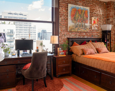 460 S Spring Street - Photo Thumbnail 15