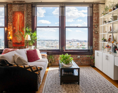 460 S Spring Street - Photo Thumbnail 7
