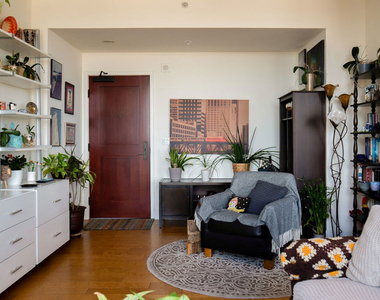 460 S Spring Street - Photo Thumbnail 8