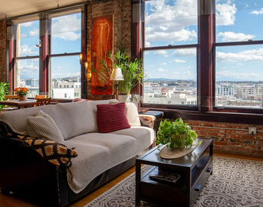 460 S Spring Street - Photo Thumbnail 10