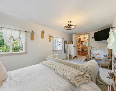 2851 Seabreeze Drive - Photo Thumbnail 38