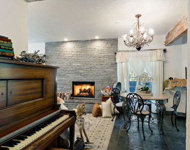2851 Seabreeze Drive - Photo Thumbnail 10