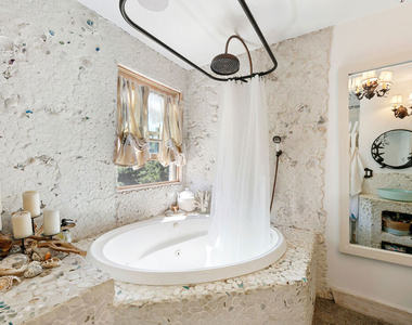 2851 Seabreeze Drive - Photo Thumbnail 34