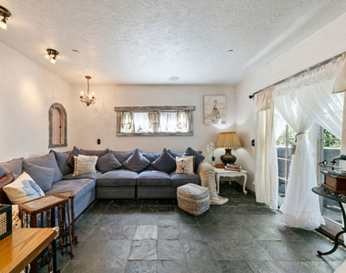 2851 Seabreeze Drive - Photo Thumbnail 12
