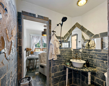 2851 Seabreeze Drive - Photo Thumbnail 13