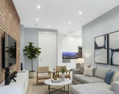 Stanton Street - Photo Thumbnail 8