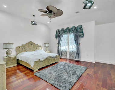 120 Majestic Drive - Photo Thumbnail 23