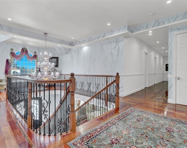 120 Majestic Drive - Photo Thumbnail 18
